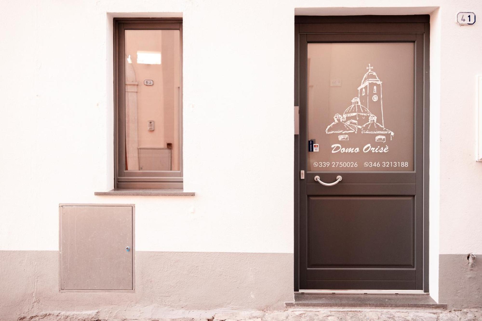 Domo Orise Alloggio In Pieno Centro Orosei Kültér fotó
